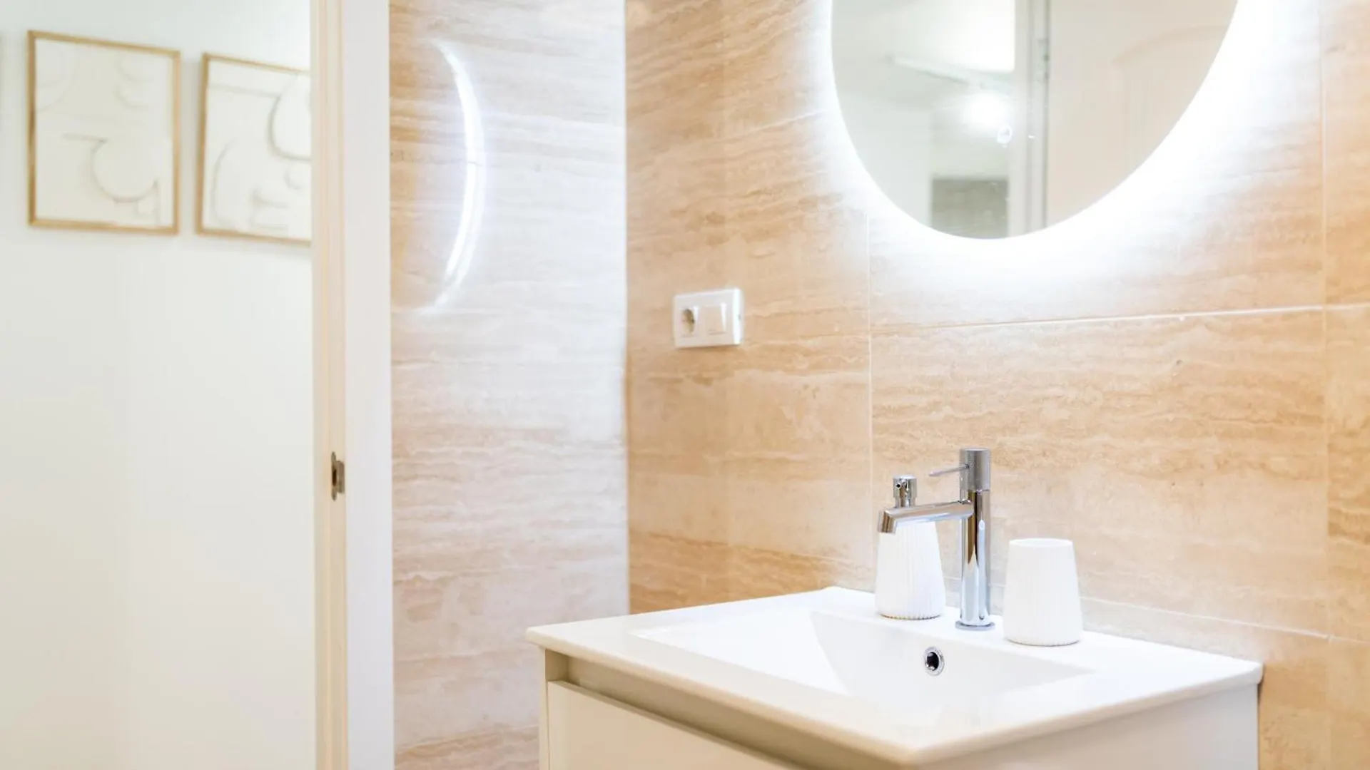 Moderno Apartamento En Granada Centro